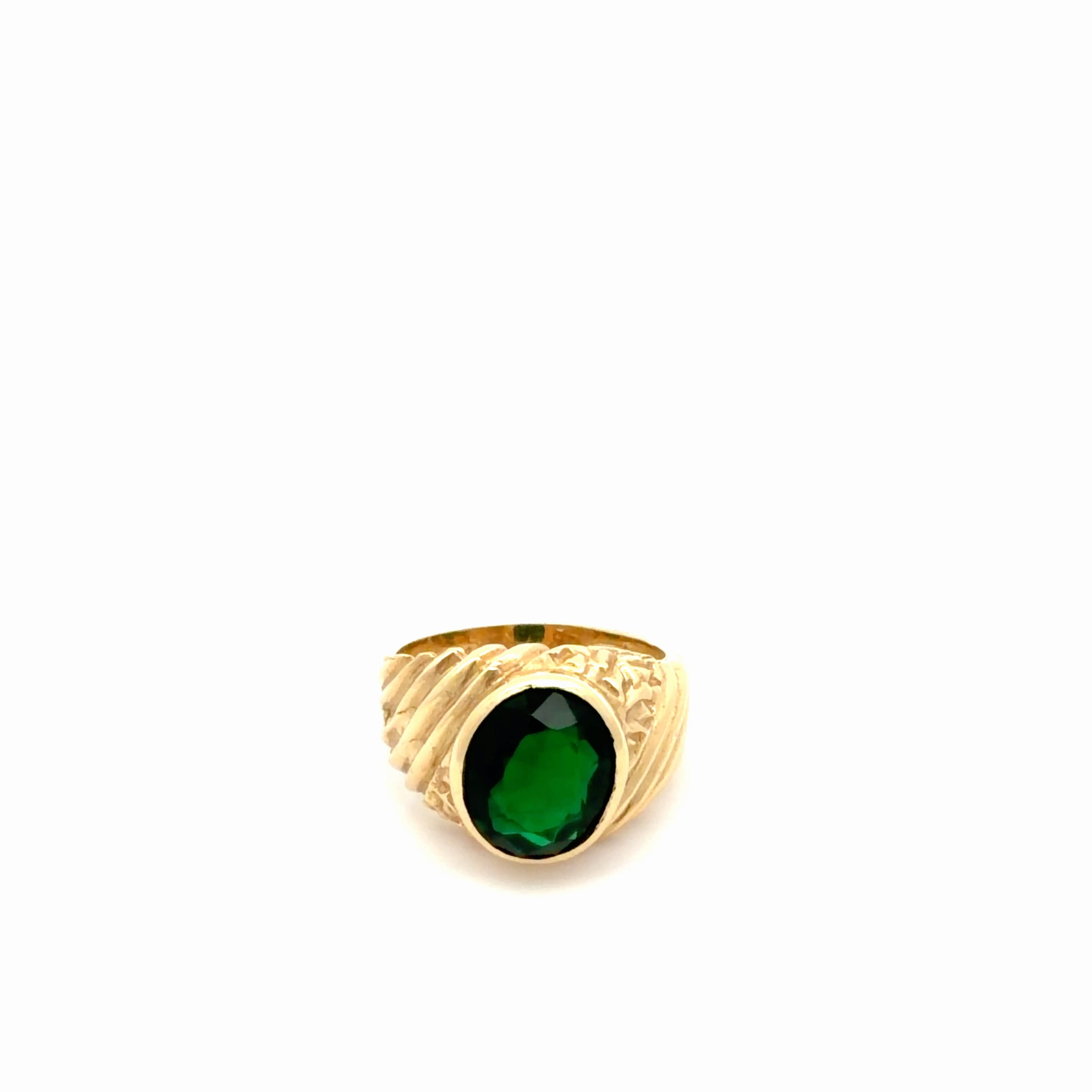 14k Yellow Gold Men's Ring With Oval Green Stone Size 8 1/2 Weight 10.4 gr