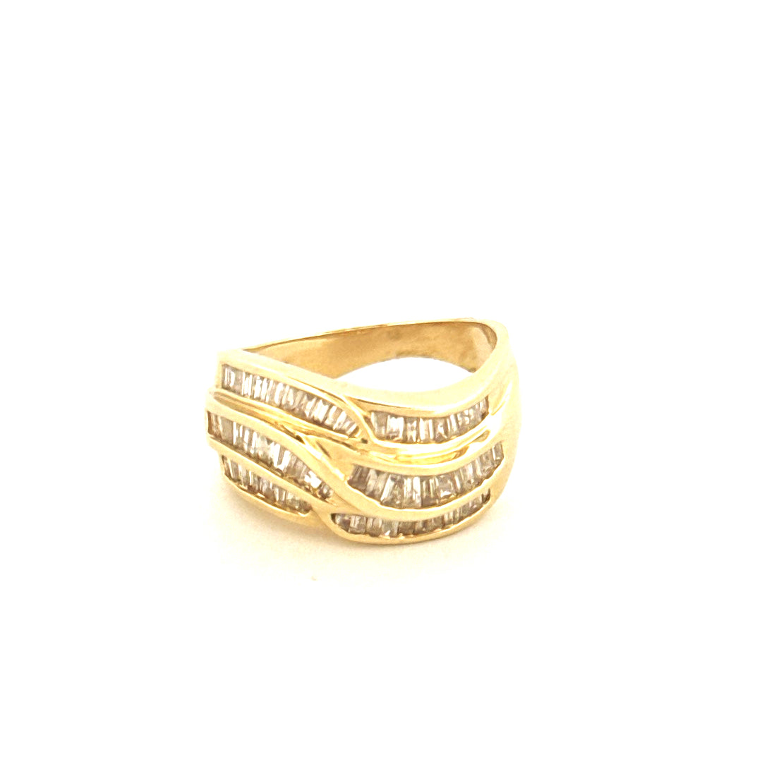 14k Yellow Gold Women's Diamond Ring Size 6 1/2 Weight 7 gr