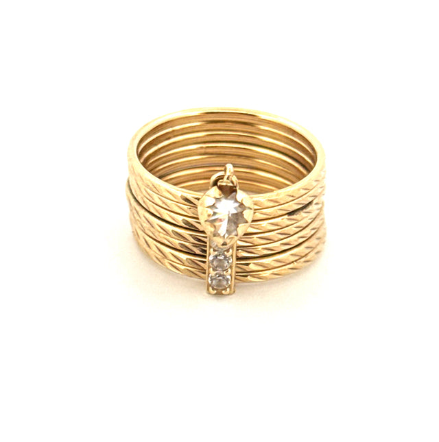 14k Yellow Gold Weekly Ring With Cz Size 7 Weight 4.8 gr