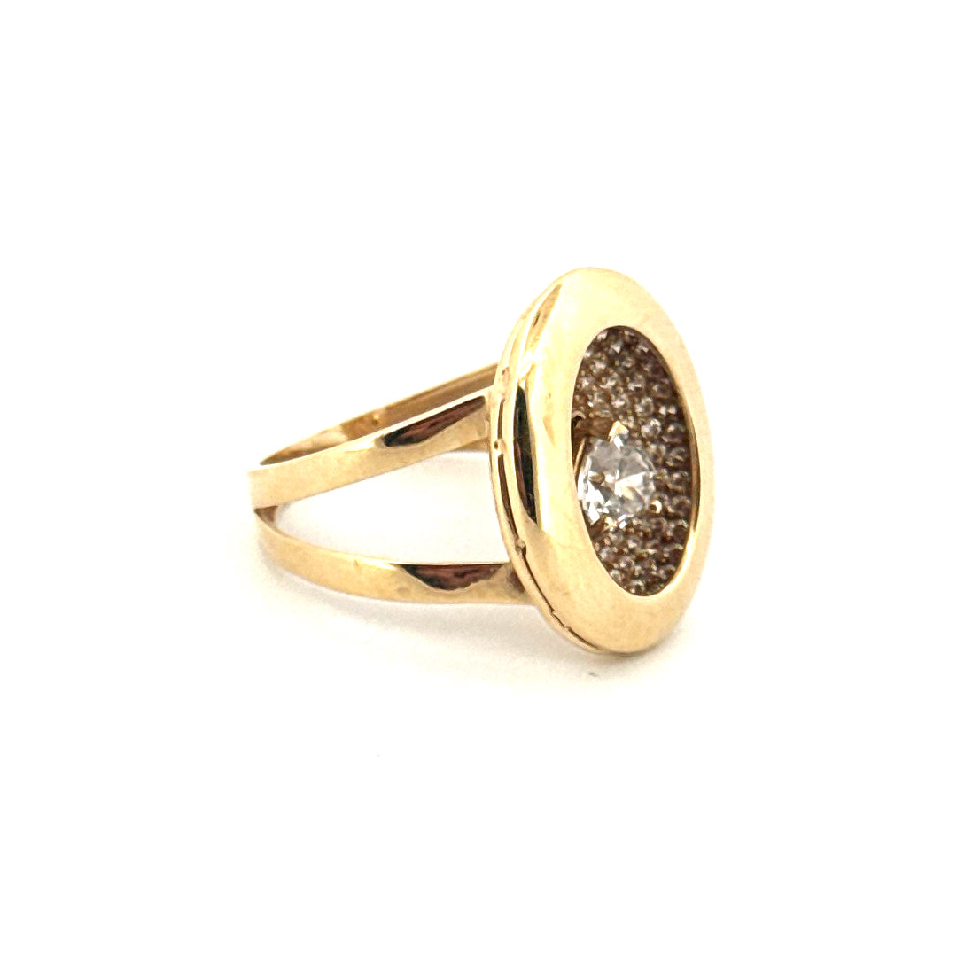 14k Yellow Gold Heart Stone Oval Ring With Cz Size 7 1/2  Weight 4.8 gr