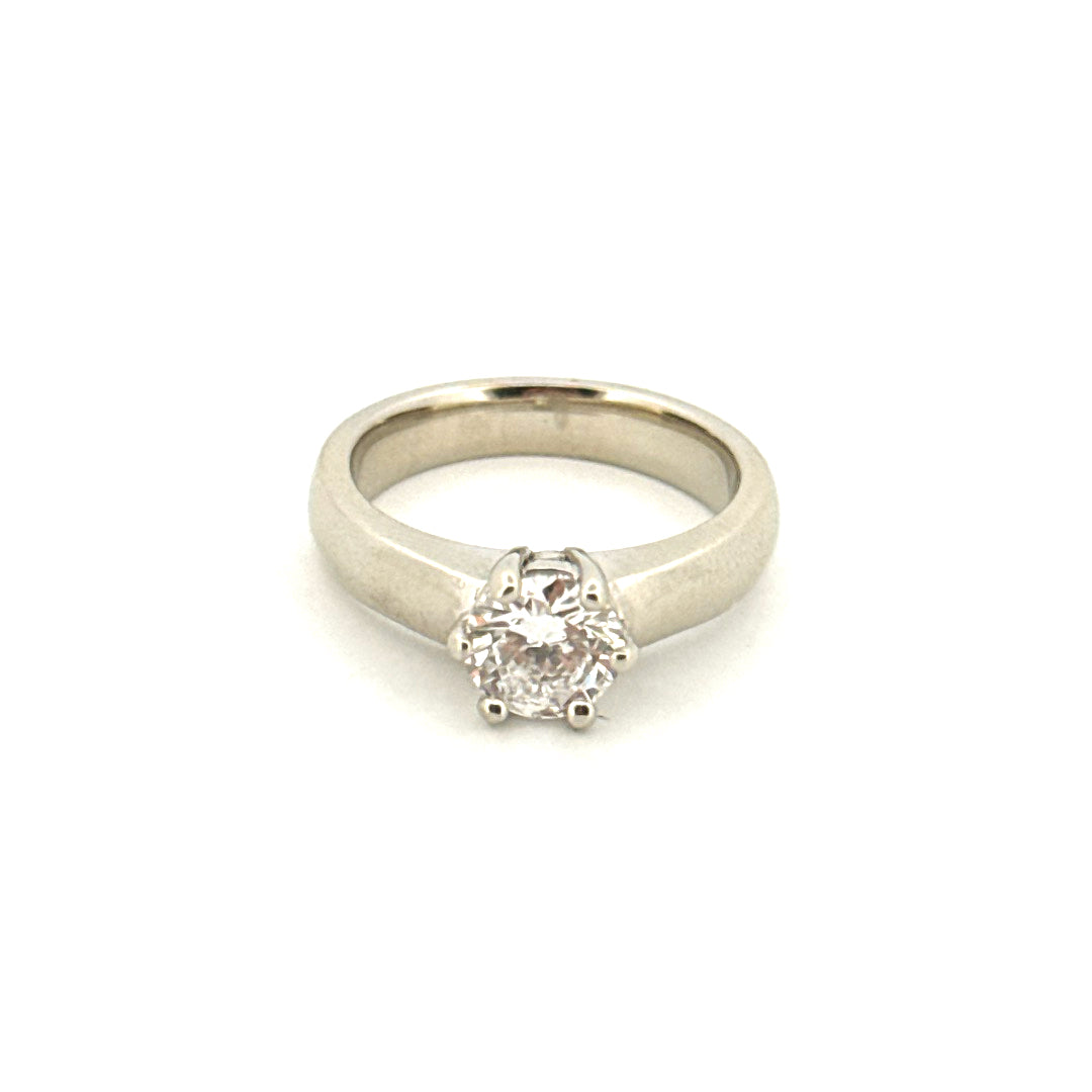 18k White Gold Diamond Solitaire Ring Size 6 Weight 6.6g