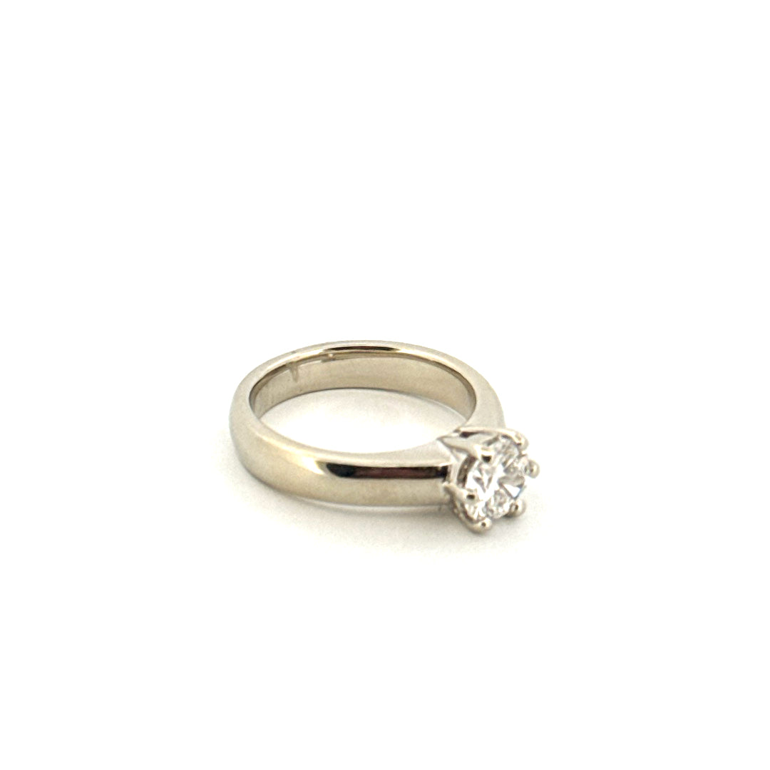18k White Gold Diamond Solitaire Ring Size 6 Weight 6.6g