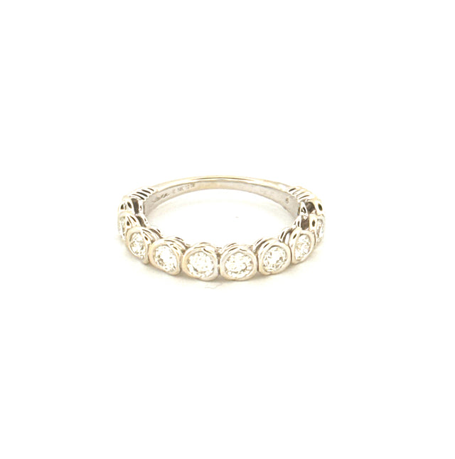 Anillo de oro blanco de 14k con diamantes de fantasía para mujer 7 1/2 Peso 3.3GR