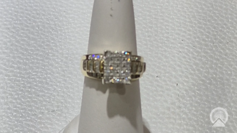 10K YELLOW WEDDING RING WITH DIAMONDS 0.84CT 7" 5.6GR